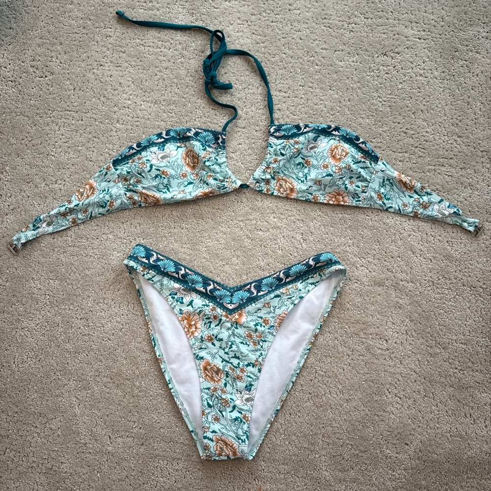 Floral bikini!